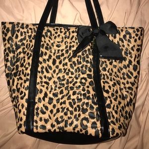 Betsey Johnson tote